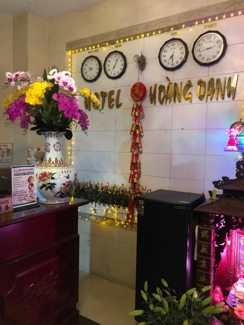 Hoang Oanh Hotel Ho Chi Minh City Exterior photo